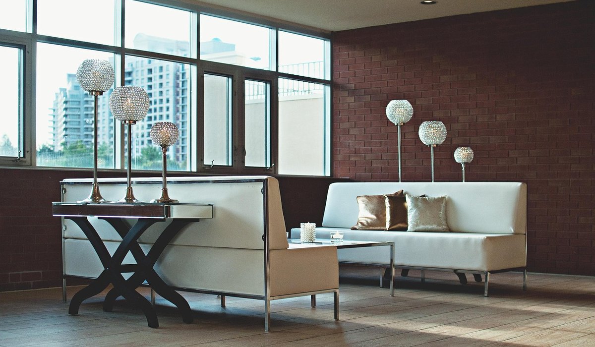 A Beginner's Guide to Replacing Broken Clay Floor Tiles